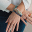 Pulsera elástica de piedras preciosas de aventurina y oro de 14 quilates