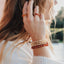 Bracelets en ambre de la mer Baltique et en or rempli de 14 carats Sun + Moon