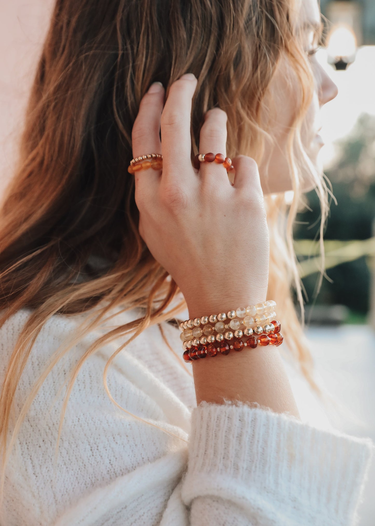 Bracelets en ambre de la mer Baltique et en or rempli de 14 carats Sun + Moon