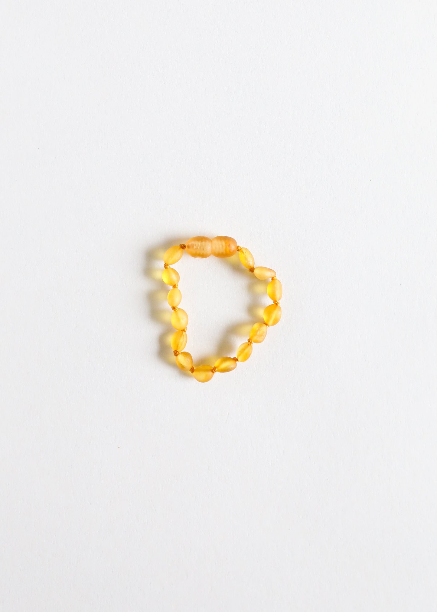 Bracelet ou anklet classique en ambre baltique miel brut