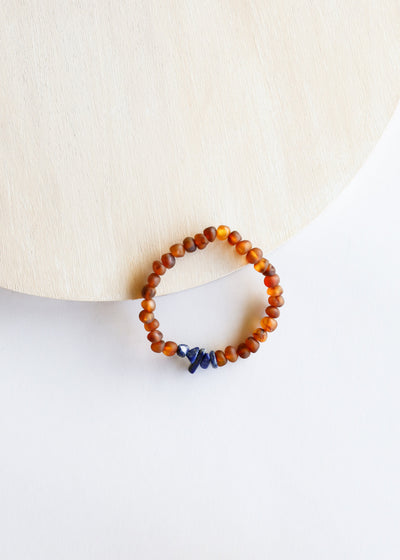 Pulsera elástica para adultos de ámbar báltico crudo y lapislázuli