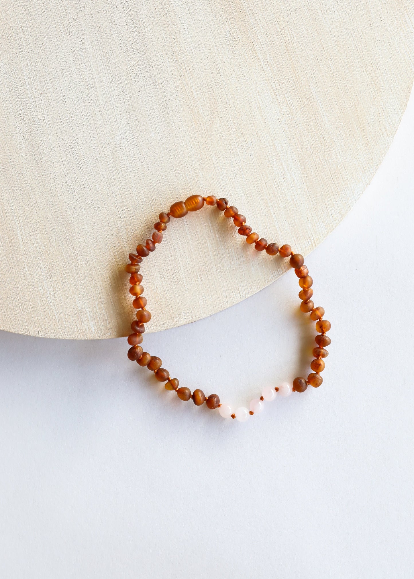 Conjunto de Joyería para Niños de Ámbar Báltico Cognac Crudo y Cuarzo Rosa