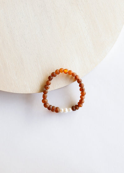 Pulsera de Ámbar Báltico Cognac Crudo y Perlas