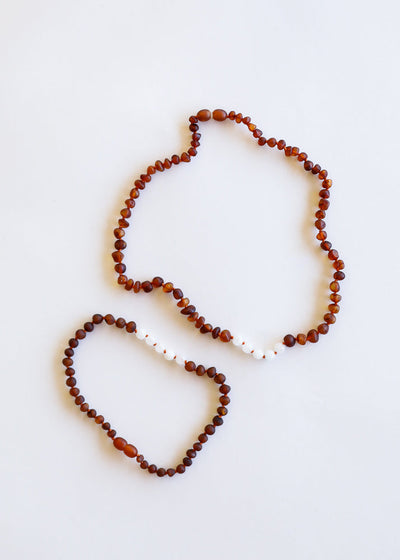 Conjunto de Collar de Ámbar Báltico Cognac Crudo y Moonstone