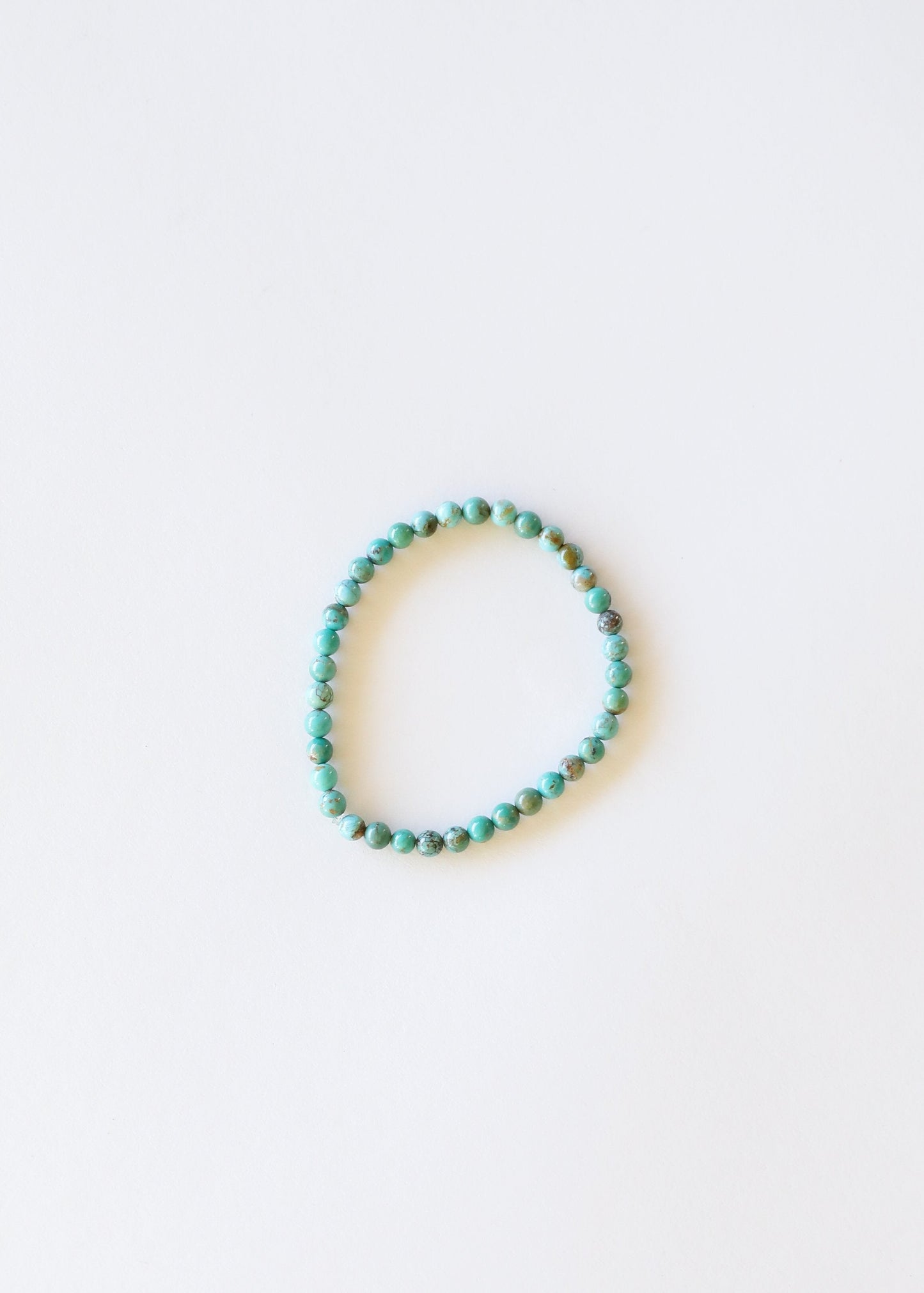 Ensemble de bracelets en turquoise naturelle, ombre et ambre brut
