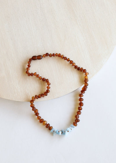 Conjunto de Collar de Ámbar Báltico Cognac Crudo y Acuamarina