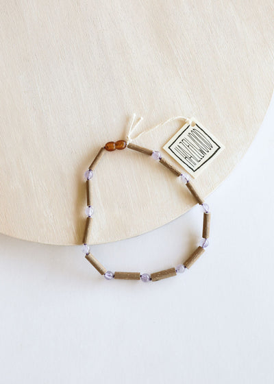Collar de Madera de Avellana y Amatista