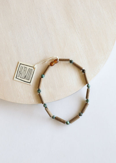 Collar de Madera de Avellana y Jaspe Turquesa