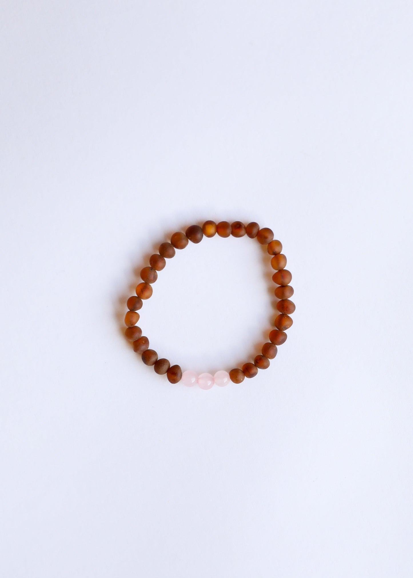 Bracelet en Ambre Cognac Brut de la Mer Baltique et Quartz Rose