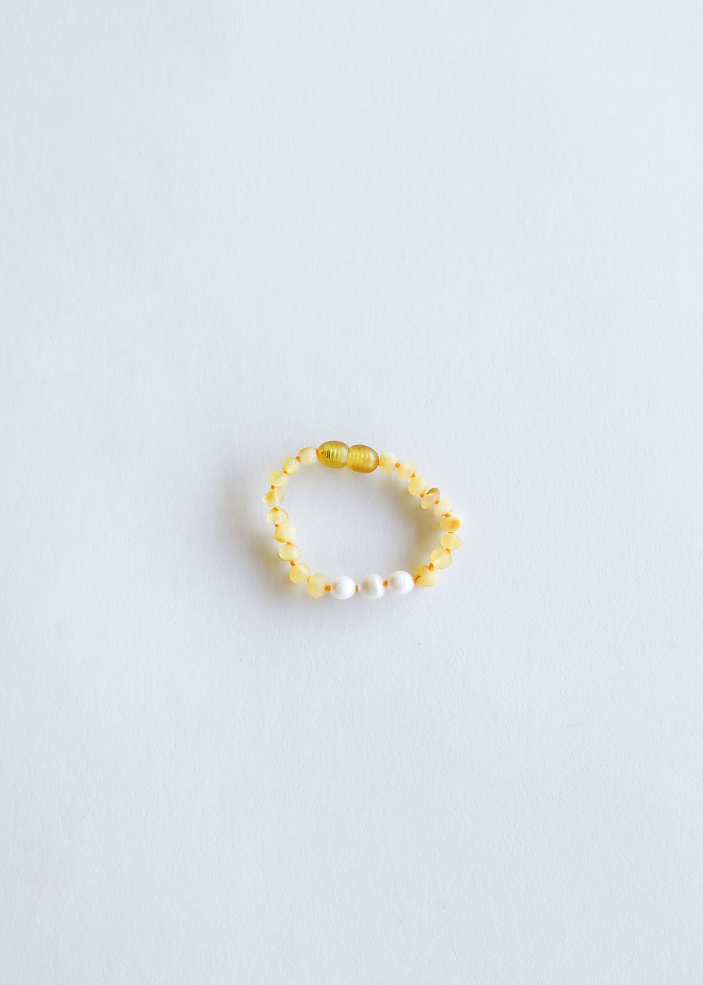 Tobillo o Pulsera de Ámbar Báltico y Perlas de Miel Cruda