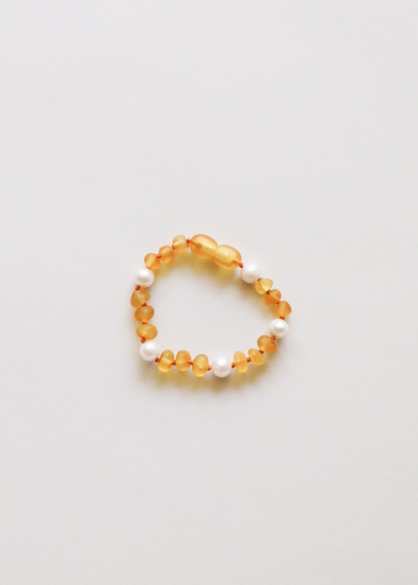 Bracelet ou anklet en ambre baltique miel brut et perles halo