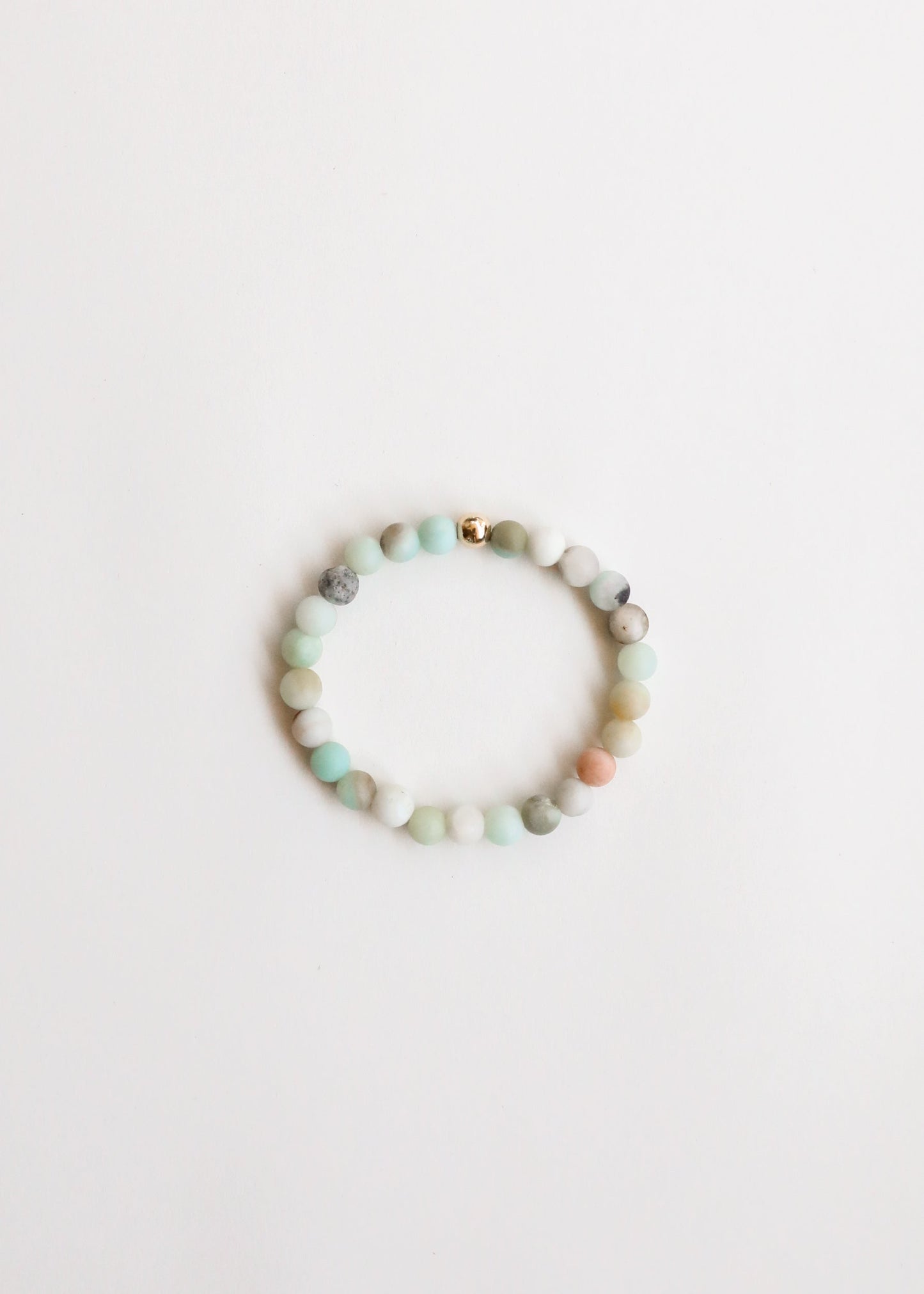 Bracelet en Amazonite brute et perles en or 14 carats