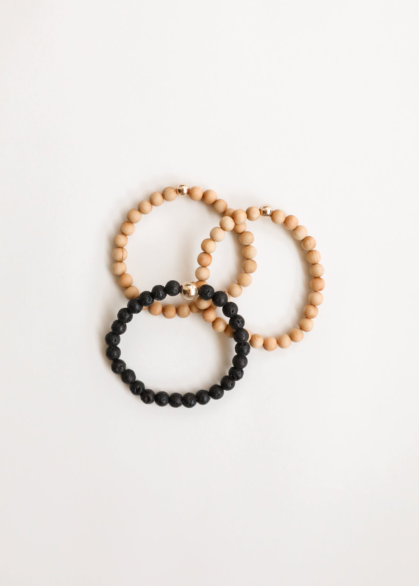 Bracelet en bois de cyprès et perles en or 14K