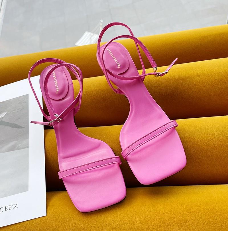 Sandales ouvertes carrées chic pour femmes avec talons moyens