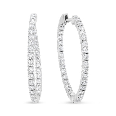 Pendientes de aro curvados de diamantes en oro blanco de 18 quilates