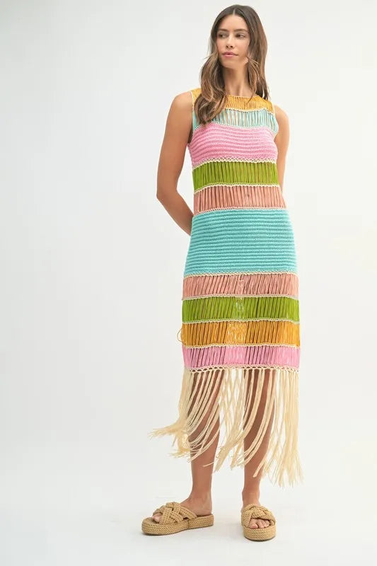 Vestido de ganchillo de múltiples colores con flecos para mujeres