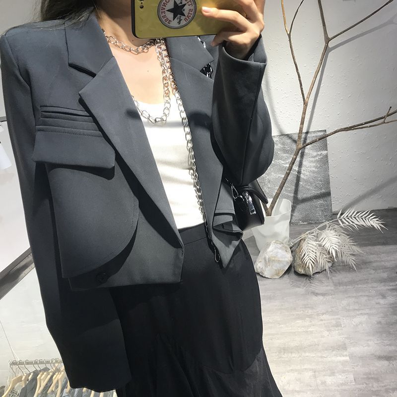 Blazer court élégant et polyvalent pour femmes