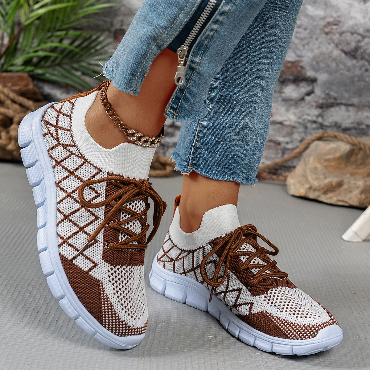 Baskets à lacets en Flyknit à carreaux colorblock pour femmes