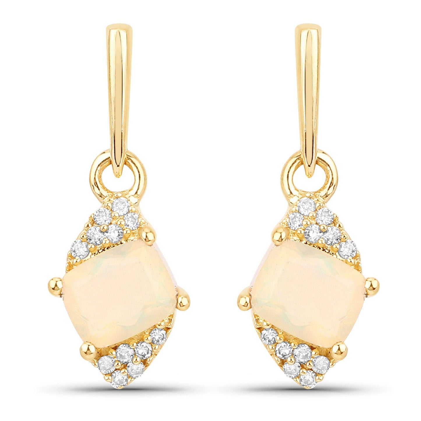 Boucles d'oreilles en opale éthiopienne et diamants blancs de 0,57 carat