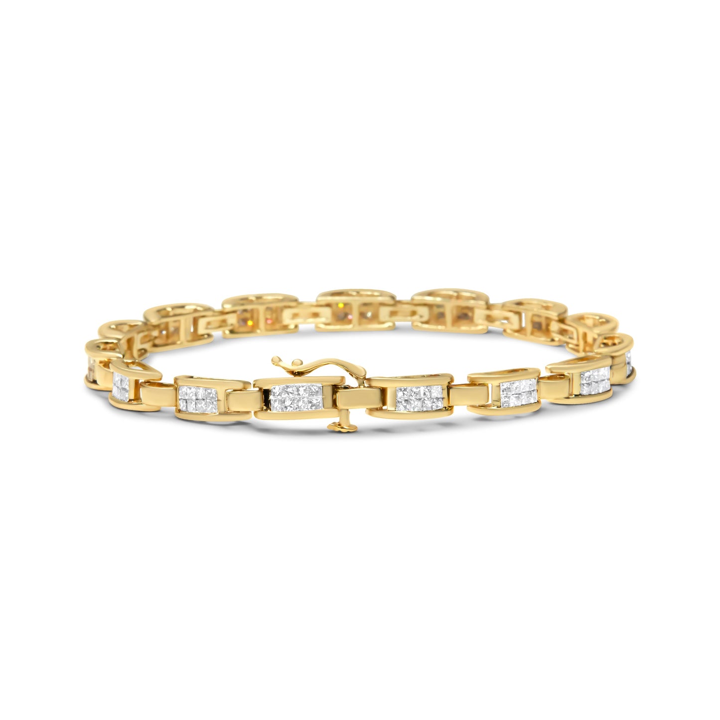 Pulsera de Enlace de Amor con Diamantes de Corte Princesa en Oro Amarillo de 14K
