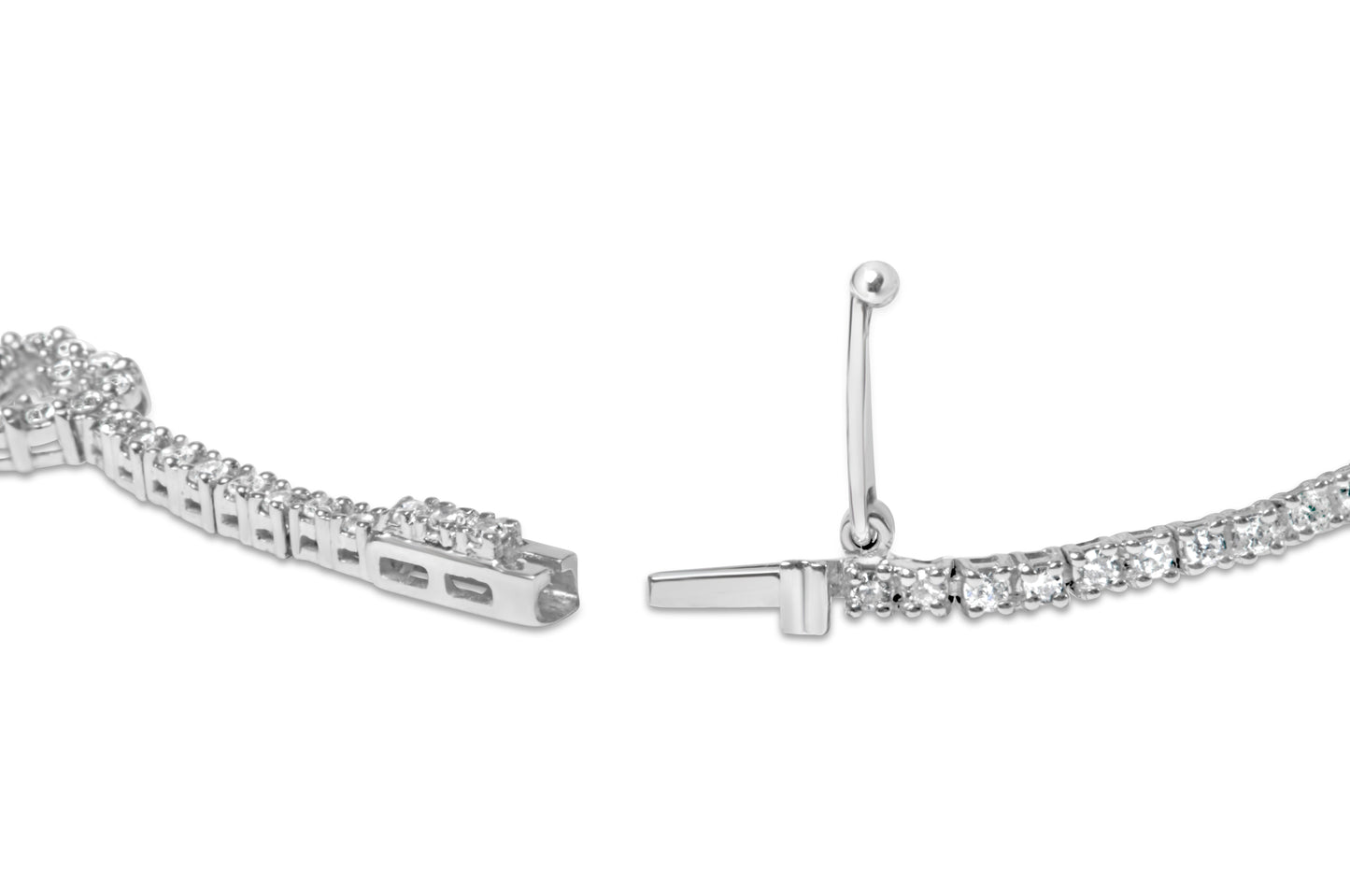 Pulsera de Estación de Corazón de Diamante de Oro Blanco de 14K - 1.5 Cttw