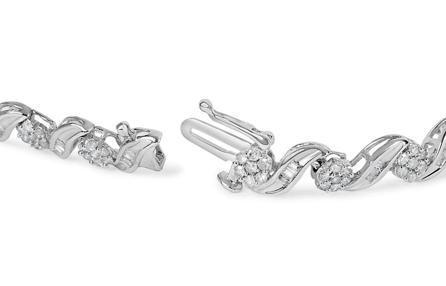 10K White Gold Diamond Floral Design Bracelet - 2.00 Cttw