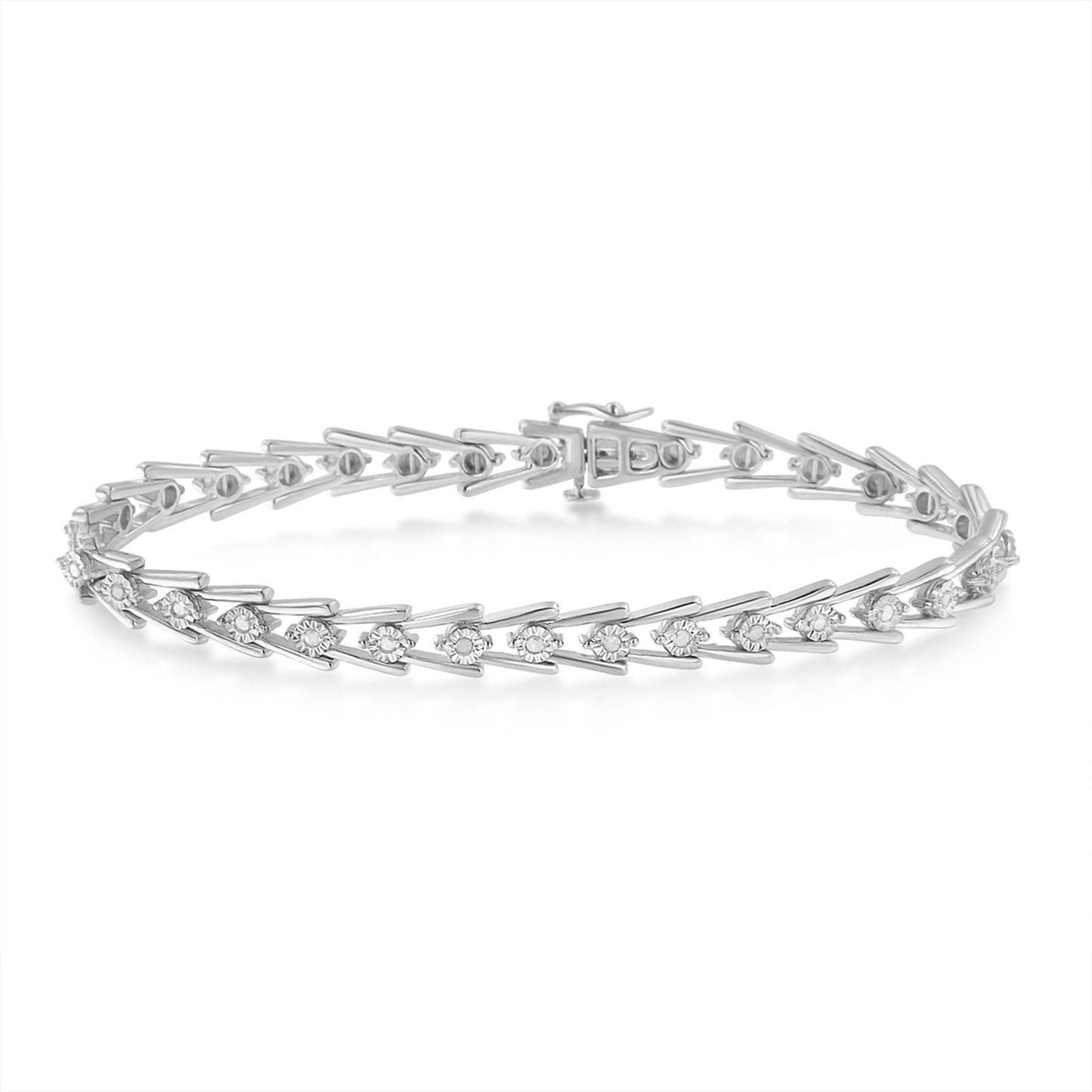 Pulsera de eslabones en estilo onda de plata esterlina con diamantes