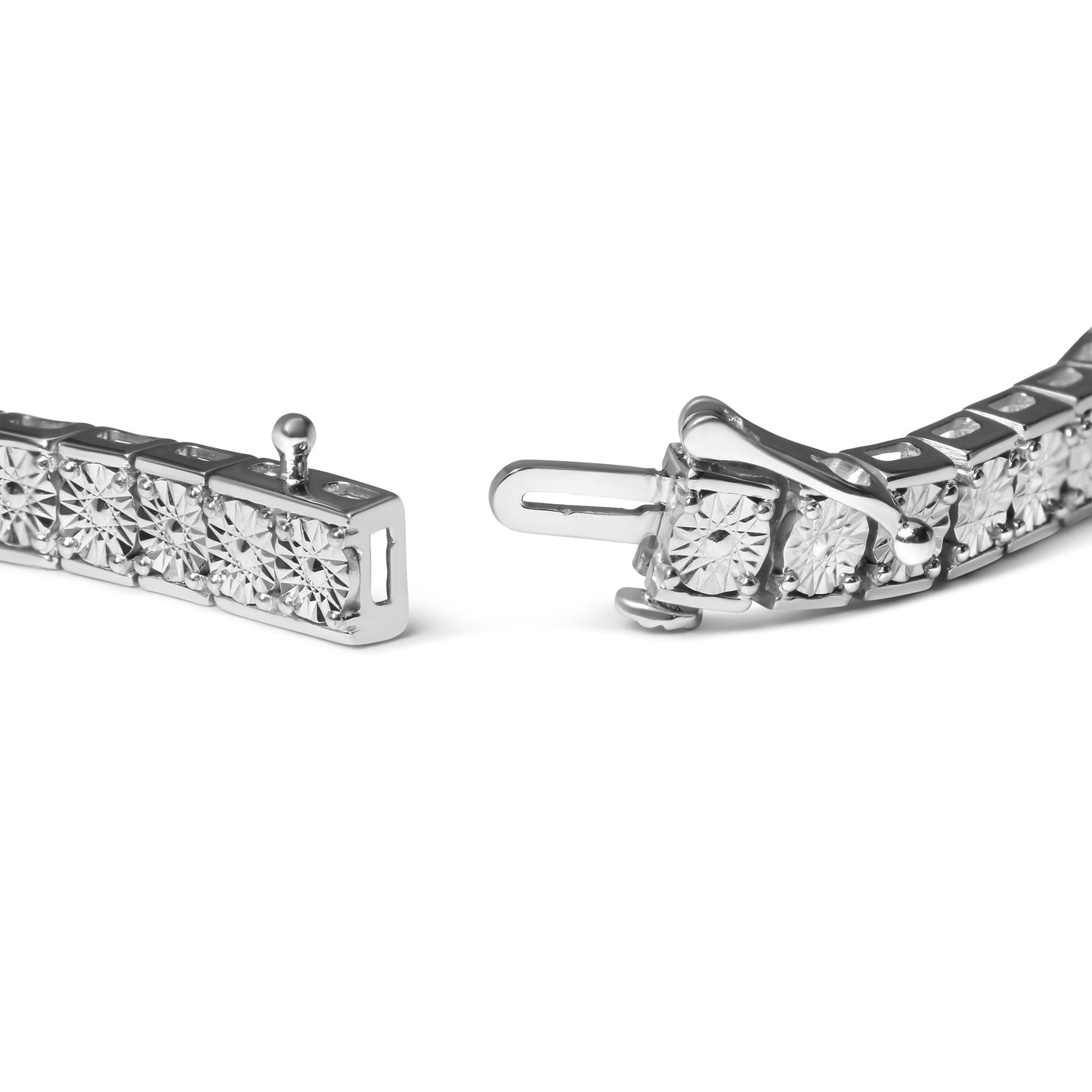 .925 Sterling Silver Diamond Link Bracelet - 1/10 Cttw