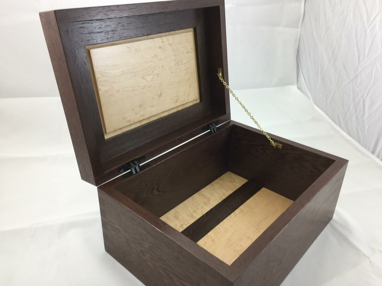 Plans de boîte à souvenirs avec plateaux d'insertion optionnels