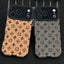 Coque de téléphone en fourrure Vintage Bloom