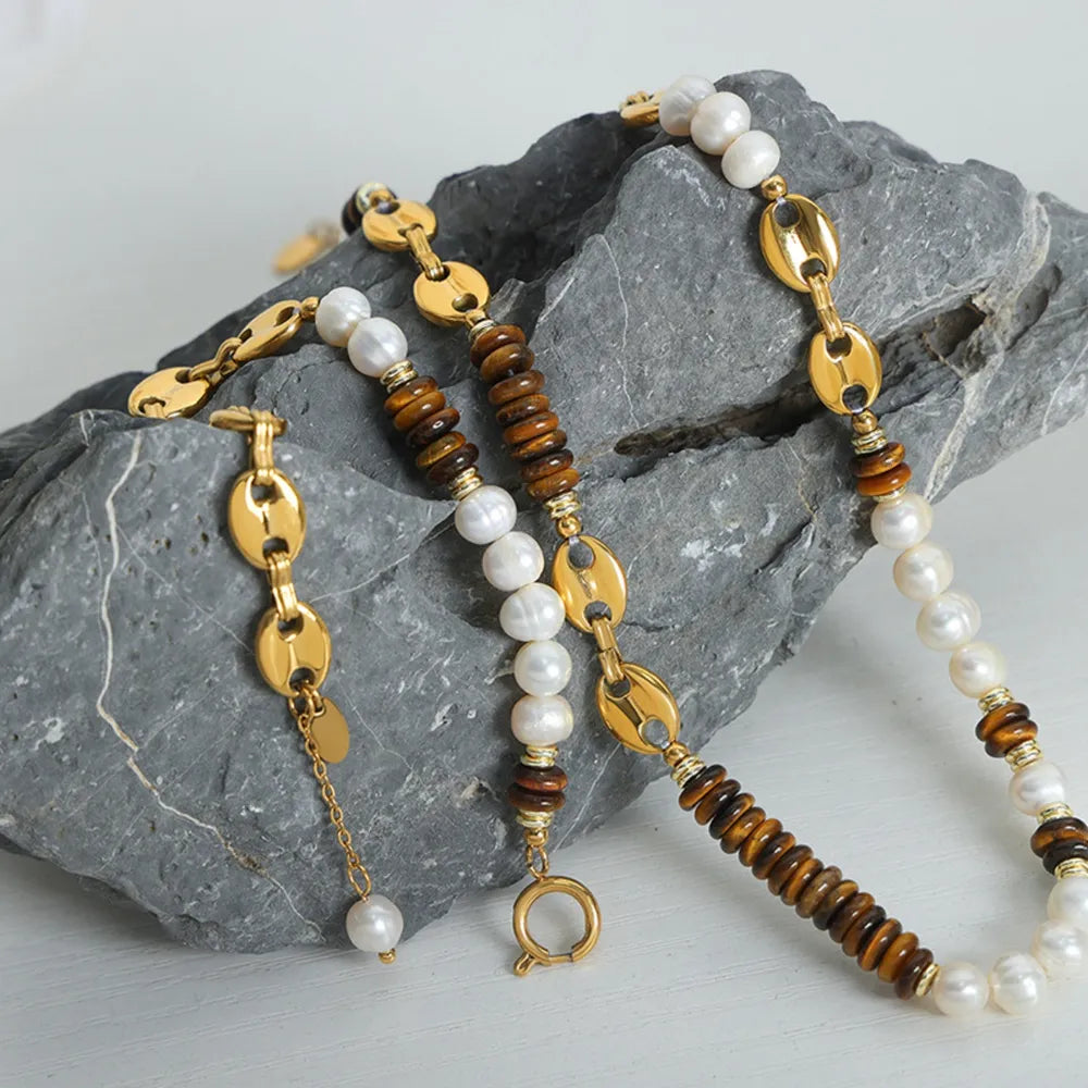 Pulsera de Perlas de Agua Dulce y Piedra Ojo de Tigre