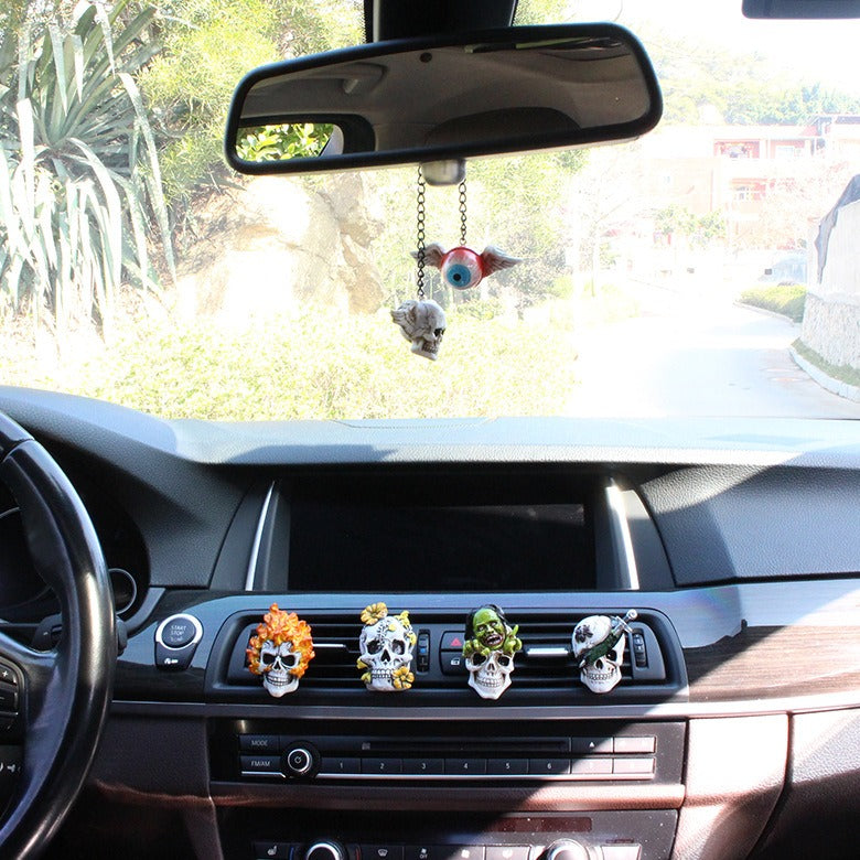 Creative resin for hanging accessories on the eye skeleton car - Korvel