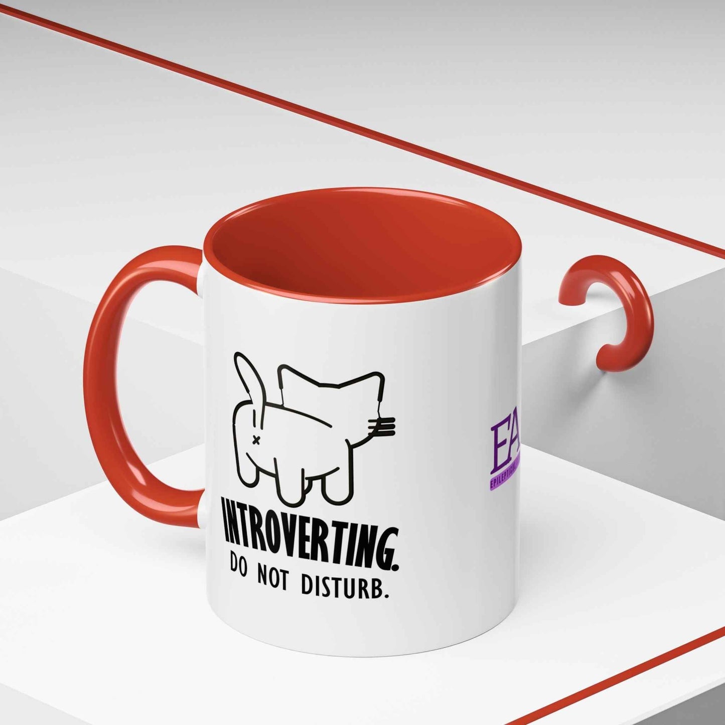Introvertido. No molestar. Taza de café de gato en dos tonos