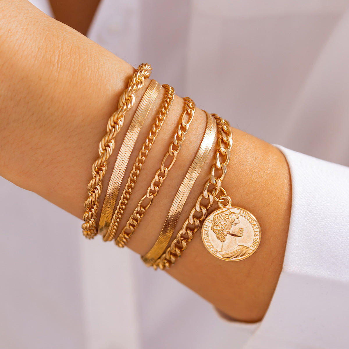 Ins round pendant Bracelet set irregular metallic flat snake chain bracelet - Korvel