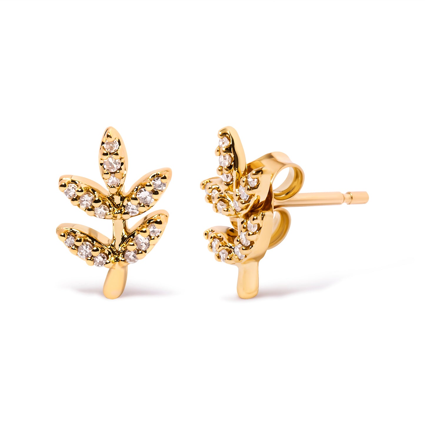Pendientes de Stud de Hoja y Rama Acentuados con Diamantes en Oro Amarillo de 10K