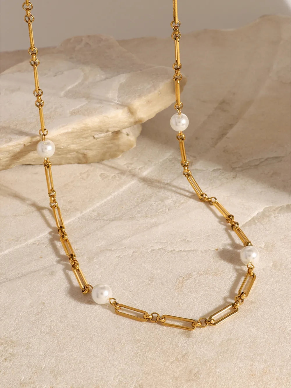 Collar de Cadena de Perlas de Acero Inoxidable Elegante