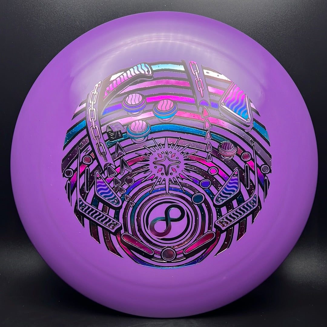 Reina del Torneo - Disco Triple Foil Infinite Pinball