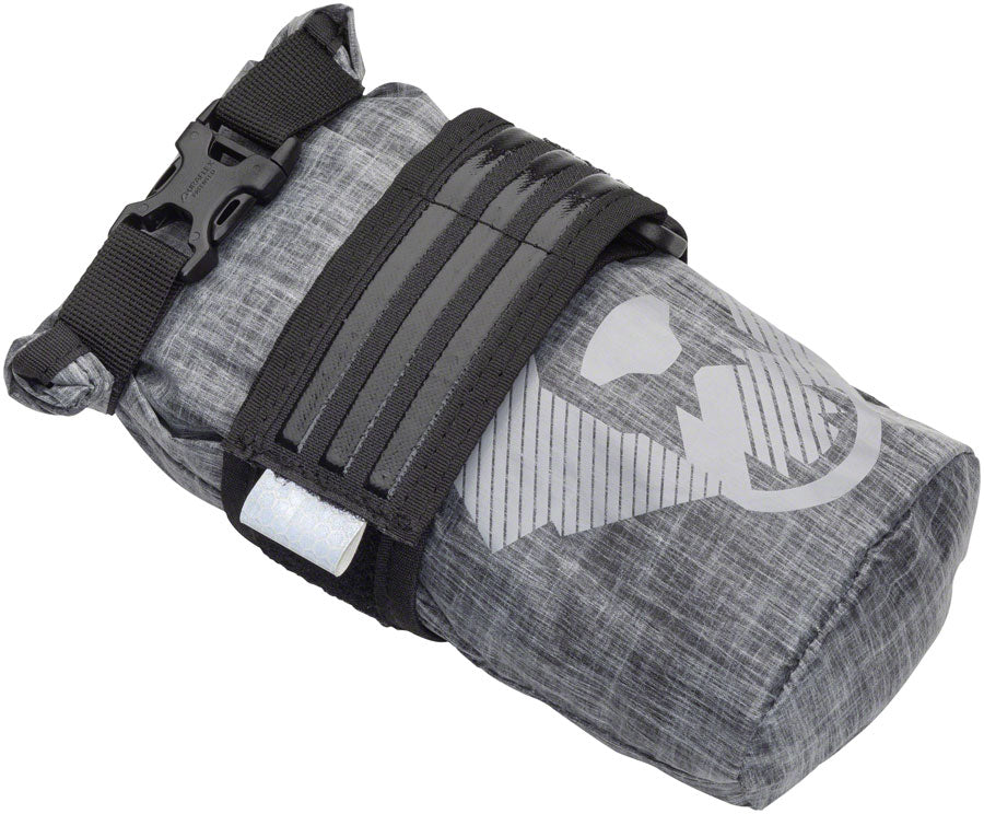 Sac à rouleau Wolf Tooth B-RAD TekLite - 0,6 L Noir