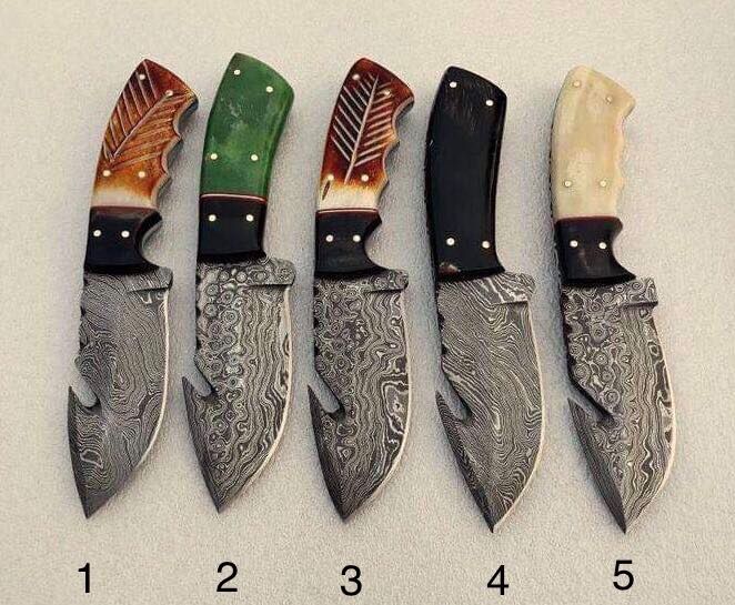 Premium Damascus Steel Guthook Skinner Knife for Hunters - Korvel