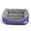 Cama para mascotas de felpa suave y acogedora con fondo impermeable