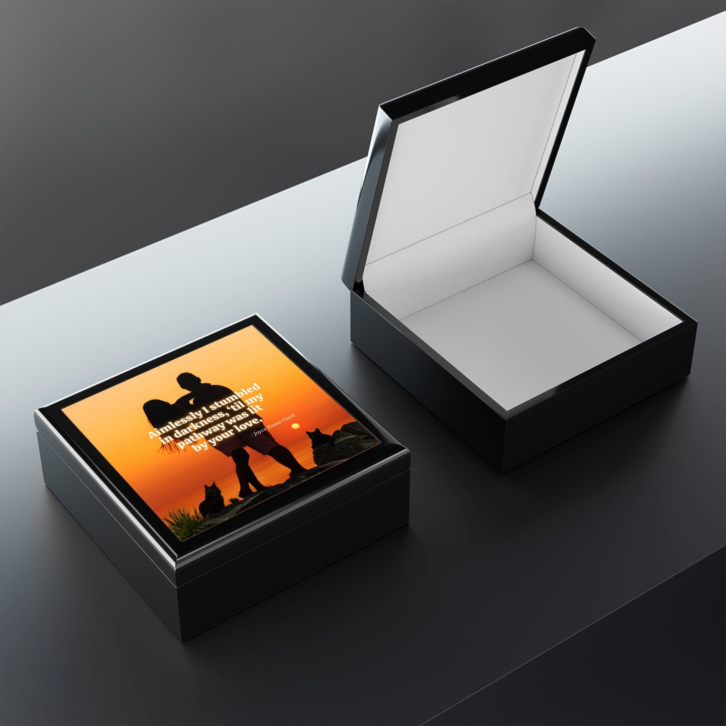 Elegant Aimlessly Jewelry Box for Stylish Storage