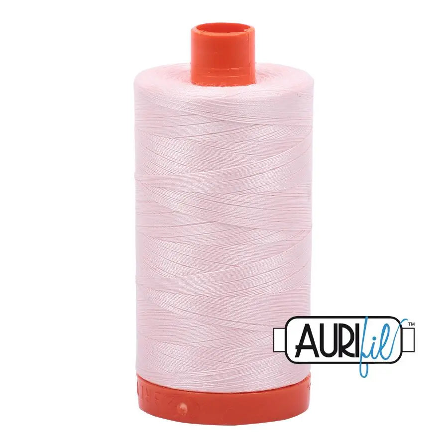 Bobine large Aurifil en coton 50wt 6723 Fairy Floss