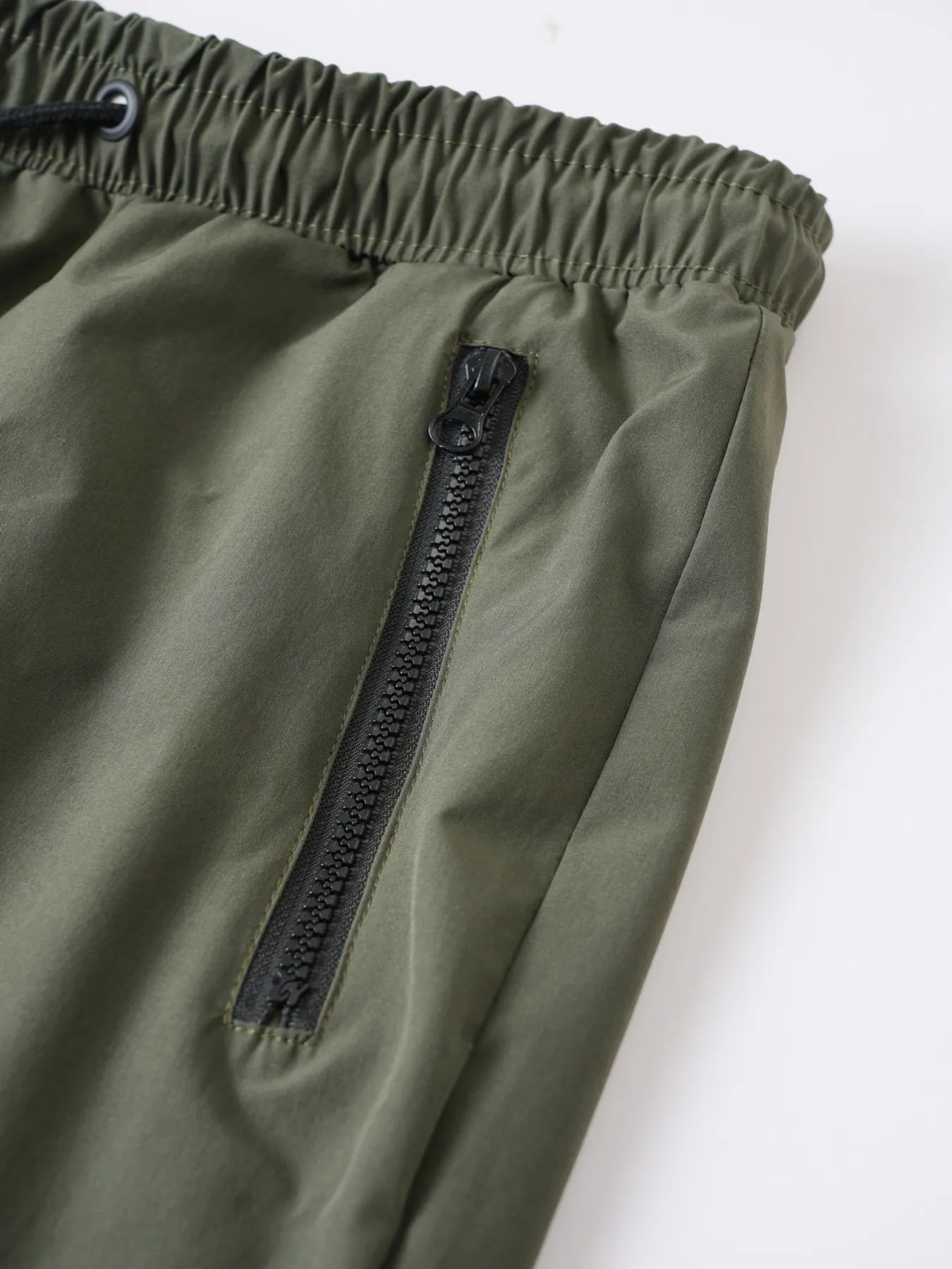 Shorts actifs pour hommes grande taille avec cordon de serrage et poches