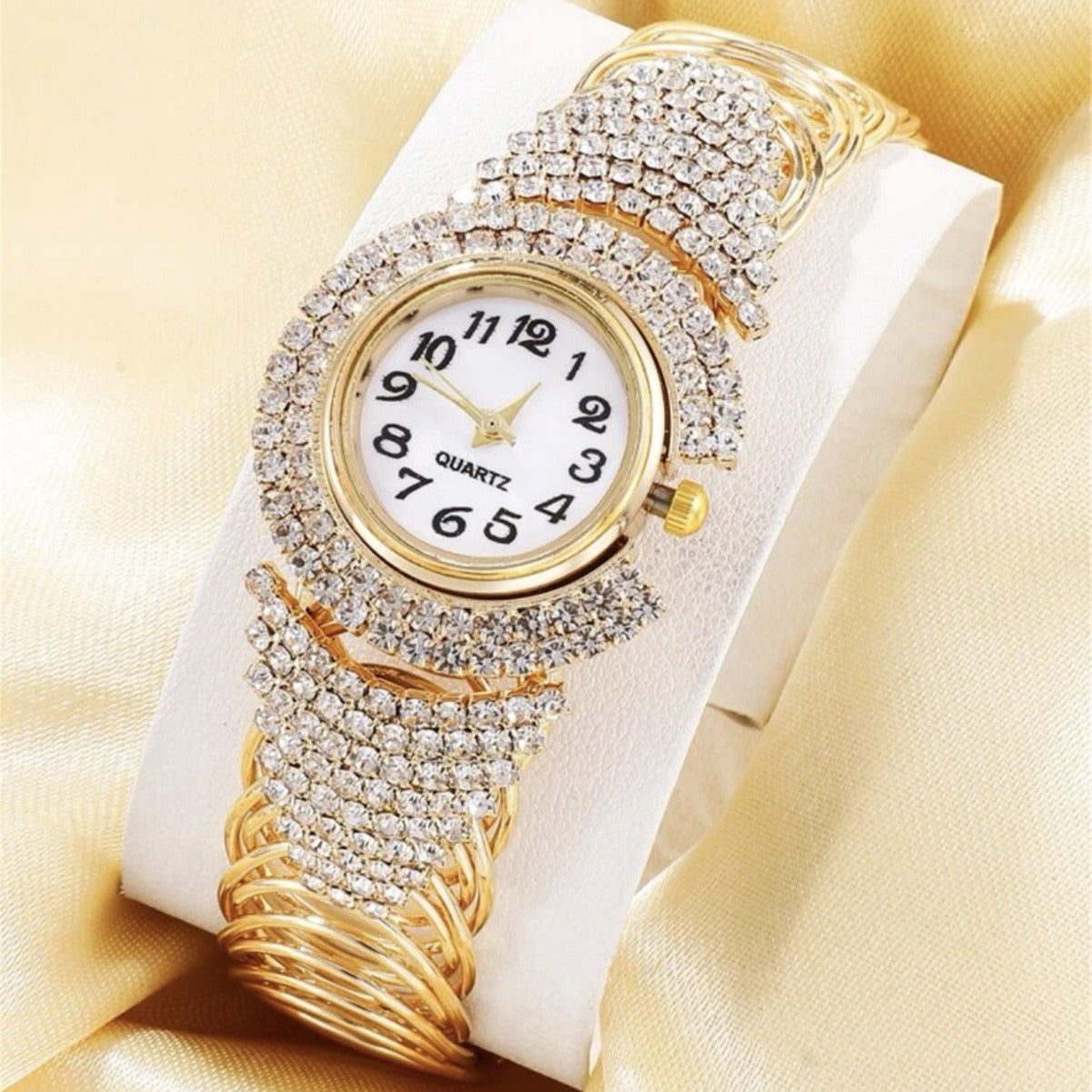 Fashion New Cross border Personality Trend Versatile Women's Diamond Bracelet Quartz Watch Necklace Ring Earring Set - Korvel