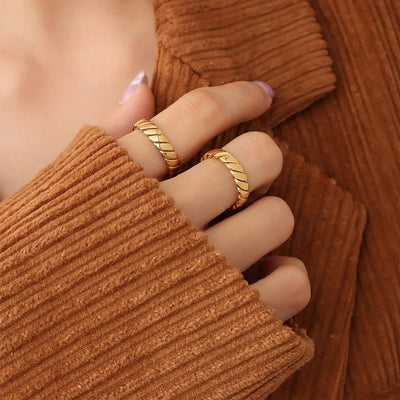 Elegant Titanium Steel Gold-Plated Ring