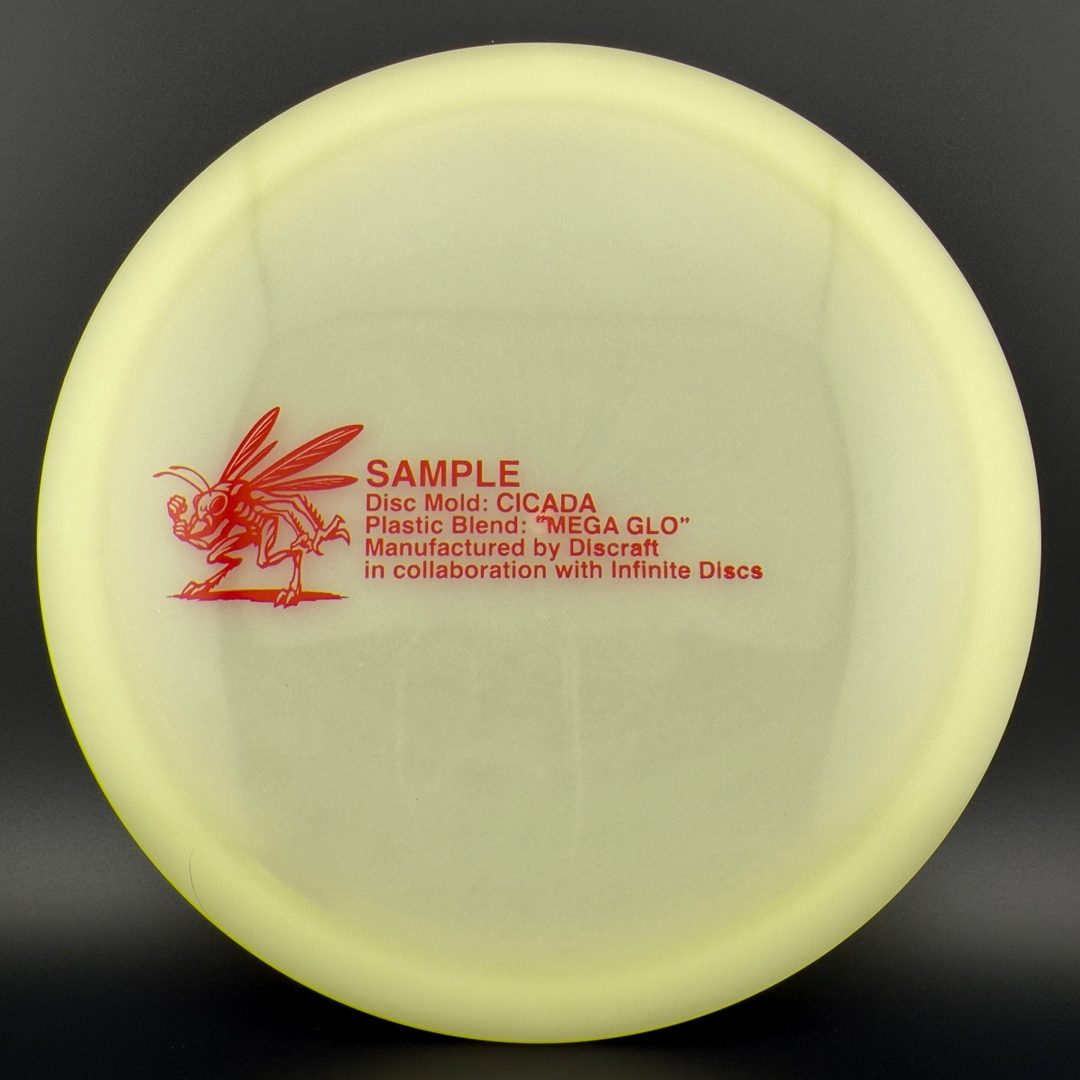 Mega Glo Cicada - Disque de Disc Golf Premium