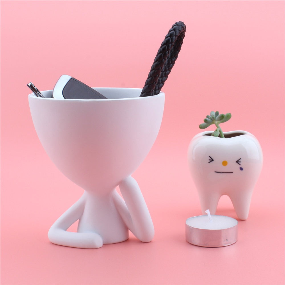 Creative Cartoon Cheek Support Abstract Figurine for Home Decor
