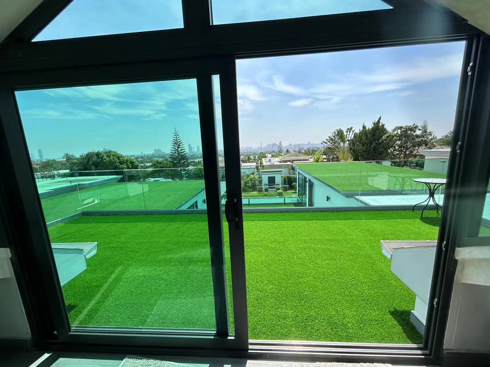 4FTX6FT outdoor artificial grass running blanket, thick and realistic fake grass roll with a pile height of 1.38 inches - Korvel