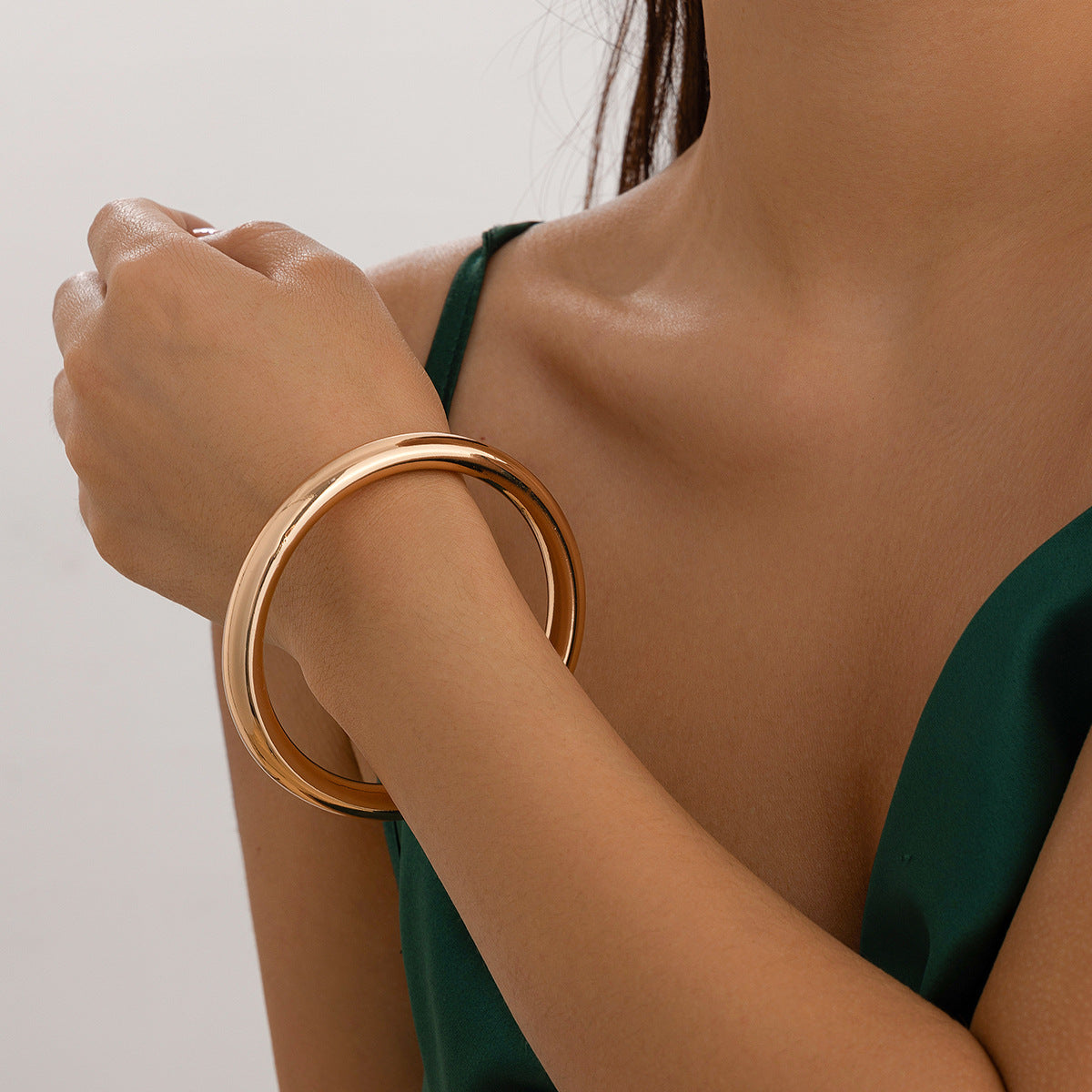 Pulsera Geométrica Cuadrada de Anillo Circular Suave