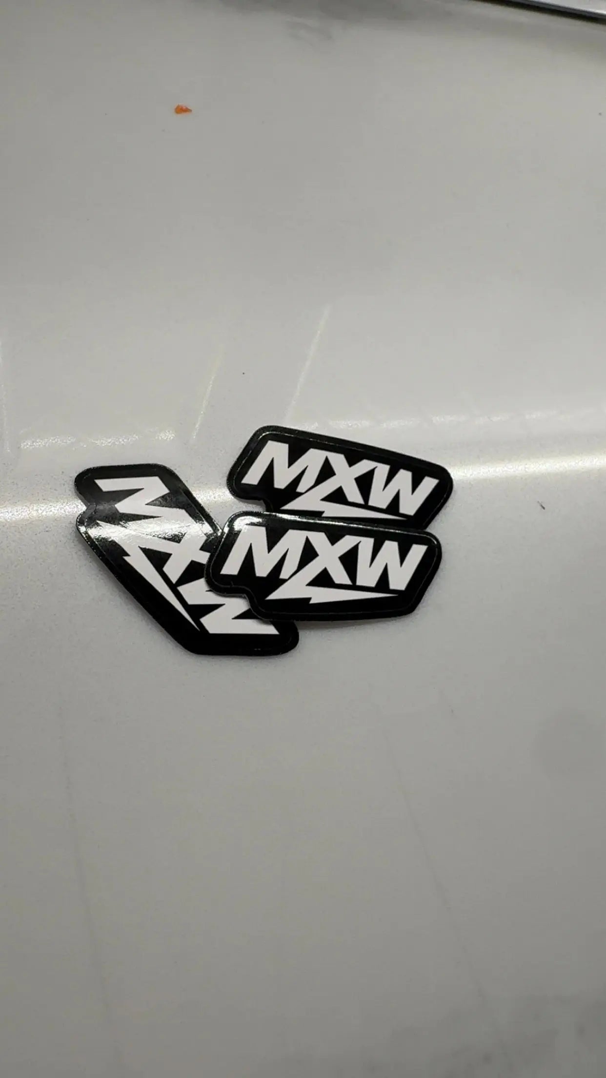 Autocollants de logo personnalisés pour la personnalisation